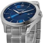 Victorinox Swiss Army Men's Blue Dial Watch