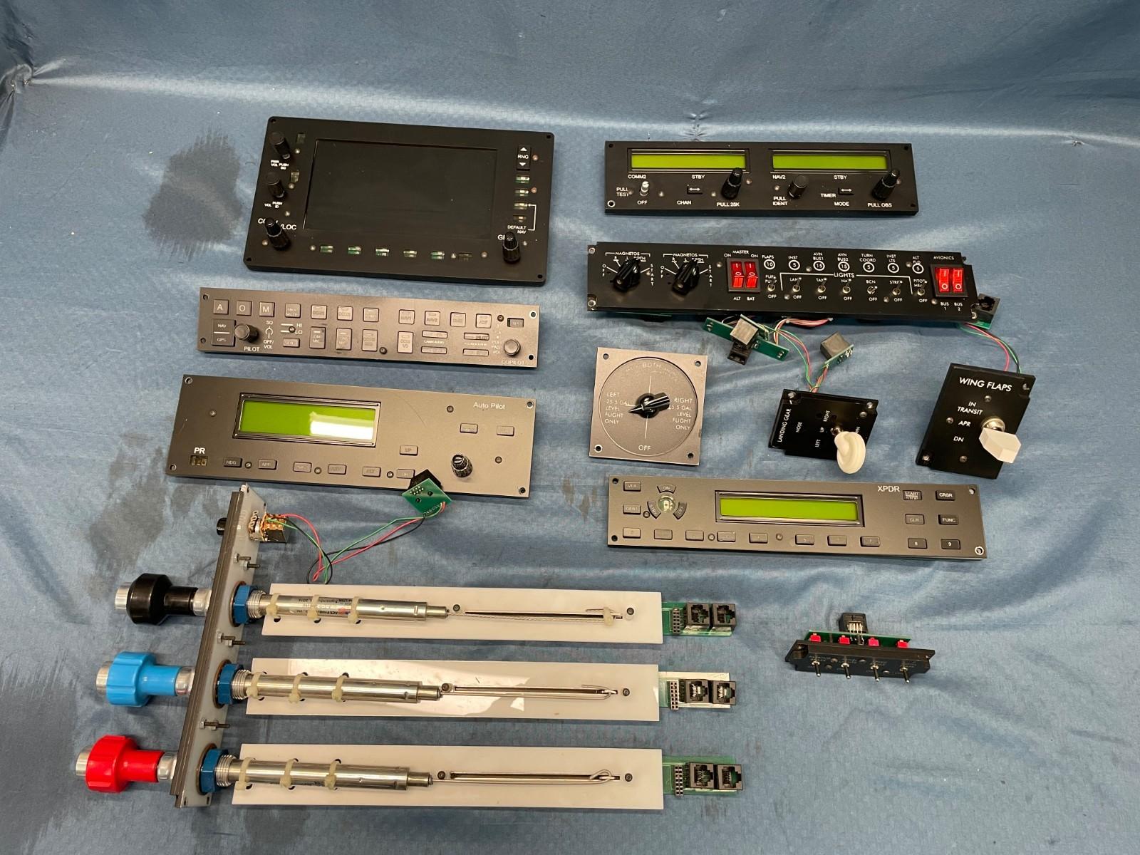 Cessna Flight Simulator Avionics and Components Lot