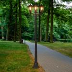 Brown Antique 'Lamina' 3-Light Lamp Post