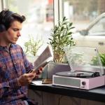 WOCKODER Bluetooth Vinyl Record Player in Light Pink