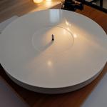 Menesia White Acrylic Turntable Slipmat for Records