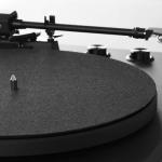 2-Pack 12in Felt Record Player Mats - Black/Red