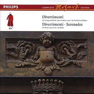 Mozart: Wind Serenades and Divertimenti Collection