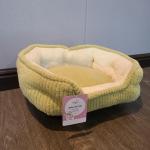 Xuhedoya Sofas For Pets, Soft Plush Pet Bed for Cats & Small Dogs, Heart-Shaped Washable Pet Sofa Bed with Cozy Fleece Lining, Anti-Slip Bottom