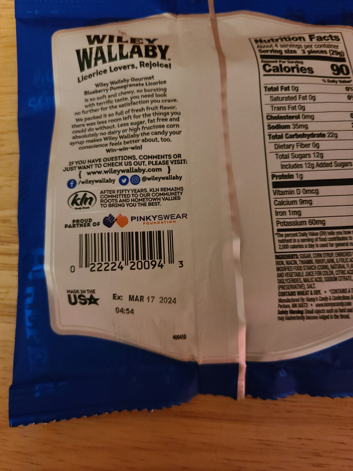 Wiley Wallaby Gourmet Black Licorice - 141g