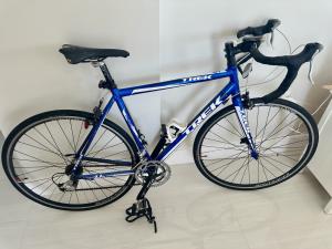 Trek Alpha 1.1 Road Bike Blue 54cm Aluminum Blue Men’s Road Bike Bike Shimano