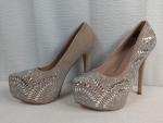 De Blossom Collection Women's Formal Heels Size 8