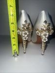 Metal Flower Satin High Heel Wedding Shoes