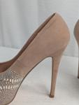 De Blossom Collection Women's Formal Heels Size 8
