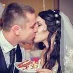 40 Pieces Bridal Hair Pins, Clips and Barrettes with Crystal Pearl Flowers, Women's Proms Hair Jewelry Accessories, Gift Stocking Stuffers for Girls