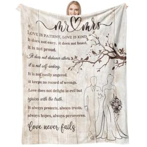Wedding Gifts for Couples 2025 Soft Blanket, Bridal Shower Gifts for Bride to Be, Anniversary Mr and Mrs Gifts, Wedding Gifts for Newlyweds Just Married Gifts Wedding Throw Blanket 60 * 50