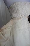 NWT $599 DAVID’S BRIDAL Champaign Beaded Pleated Sleeveless Wedding Dress – Sz 4