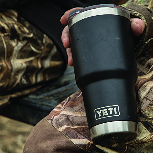 YETI 30 oz Vacuum Insulated Tumbler - Black