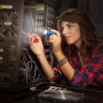 EverBrite 18-Pack LED Mini Pocket Torch, Small Keyring Torches Flashlight, Ideal for Camping Hiking Traveling Cycling Outdoors Party, Batteries Included