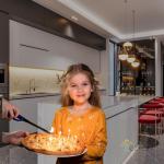 Pack of 5, Multipack Large BBQ Lighters Refillable Safety Gas with Assorted Colours Suitable for Kitchen, Barbecue, Candles, Camping, Cooking, BBQs, Fireworks etc