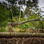 Roughneck ROU65673 Traditional Hickory Handle Axe, Drop Forged, Heat Treated Steel with Protective Canvas Sheath - 1.25kg (2¾lbs)