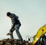 JCB 230-210 x 305mm Professional Tapered Mouth Site Master Shovel, Heavy-Duty Steel Blade for Home Improvement, Snow, Coal, Work, Trenches, Tarmac, Mixing Concrete