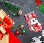 200 Pcs Mini Christmas Decorations Set