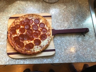 Wooden Pizza Peel for Easy Pizza Serving