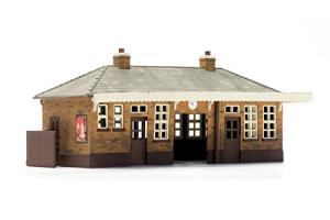 Dapol OO Scale Booking Hall Station Kit