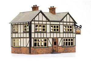 Dapol Kitmaster Country Inn OO Gauge Model