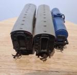 Triang 00 Gauge R21 Shell Passenger Carriages x2