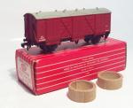 Hornby Dublo 00 Gauge Passenger Fruit Van