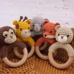 Joliecraft Safari Animals Wooden Baby Rattle Toys Stuffed Crochet Rattle with Teether Ring for Newborn, Beige Bear