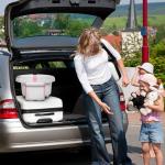 Collapsible Baby Bathtub for Newborn to Toddler 0-36 Months,Spacious Foldable Infant Bath Tub with Thermometer,Cushion & Drain Hole,Portable Travel Tub, Baby Shower Gift Pink