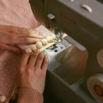 SINGER Heavy Duty 4452 High-Speed Sewing Machine with Accessory Kit | Strong Motor with Enhanced Piercing Power, 110 Stitch Applications, Full Metal Frame, 1-Step Buttonhole & LED Lights, Grey