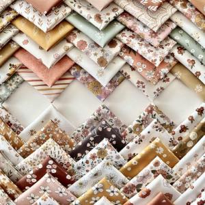 Vintage Floral Patchwork Cotton Fabric Set – 60 Pre-Cut Squares, 20×20 cm (8×8 inch), 100% Cotton, Eco Digital Print, Made in Türkiye