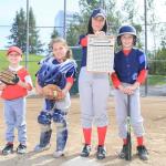 Zhanmai 35 Games Baseball and Softball Scorebook Baseball Softball Lineup Cards Lineup Sheet Games with Player Roster Side by Side Softball Score Book Baseball Scorebook Baseball Coaching Accessories