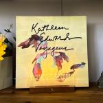 Homsewit Now Playing Vinyl Record Stand, Wooden LED Vinyl Album Display Storage, Light Up Acrylic Music Collection Holder