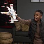 STAR WARS Epic World of Action Luke Skywalker's Force Strike X-Wing, 4-Inch Scale Action Figure & Vehicle, Toys for Boys & Girls Ages 4+