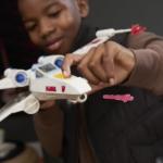 STAR WARS Epic World of Action Luke Skywalker's Force Strike X-Wing, 4-Inch Scale Action Figure & Vehicle, Toys for Boys & Girls Ages 4+