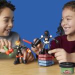 Play-Doh Star Wars Squish & Slice Lightsabers Playset, Bendy 4 Inch Luke Skywalker & Darth Vader Action Figures, Imagination Toys for 4 Year Old Boys & Girls & Up