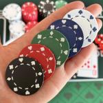 SEETOOOGAMES Casino Poker Chips -100 Pieces 11.5g Suited Design - 4 Colors (25 red, 25 Green,25 Blue,25 White)