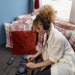 Pioneer DJ AlphaTheta DDJ-FLX2 Compact 2-Channel DJ Controller