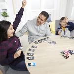 Hasbro Gaming 5 Alive Fast-Paced Card Game