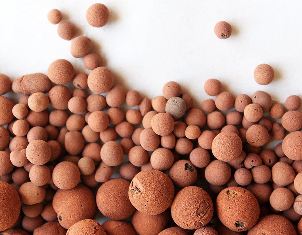 Leca Clay Pebbles for Hydroponic Plants - 4L