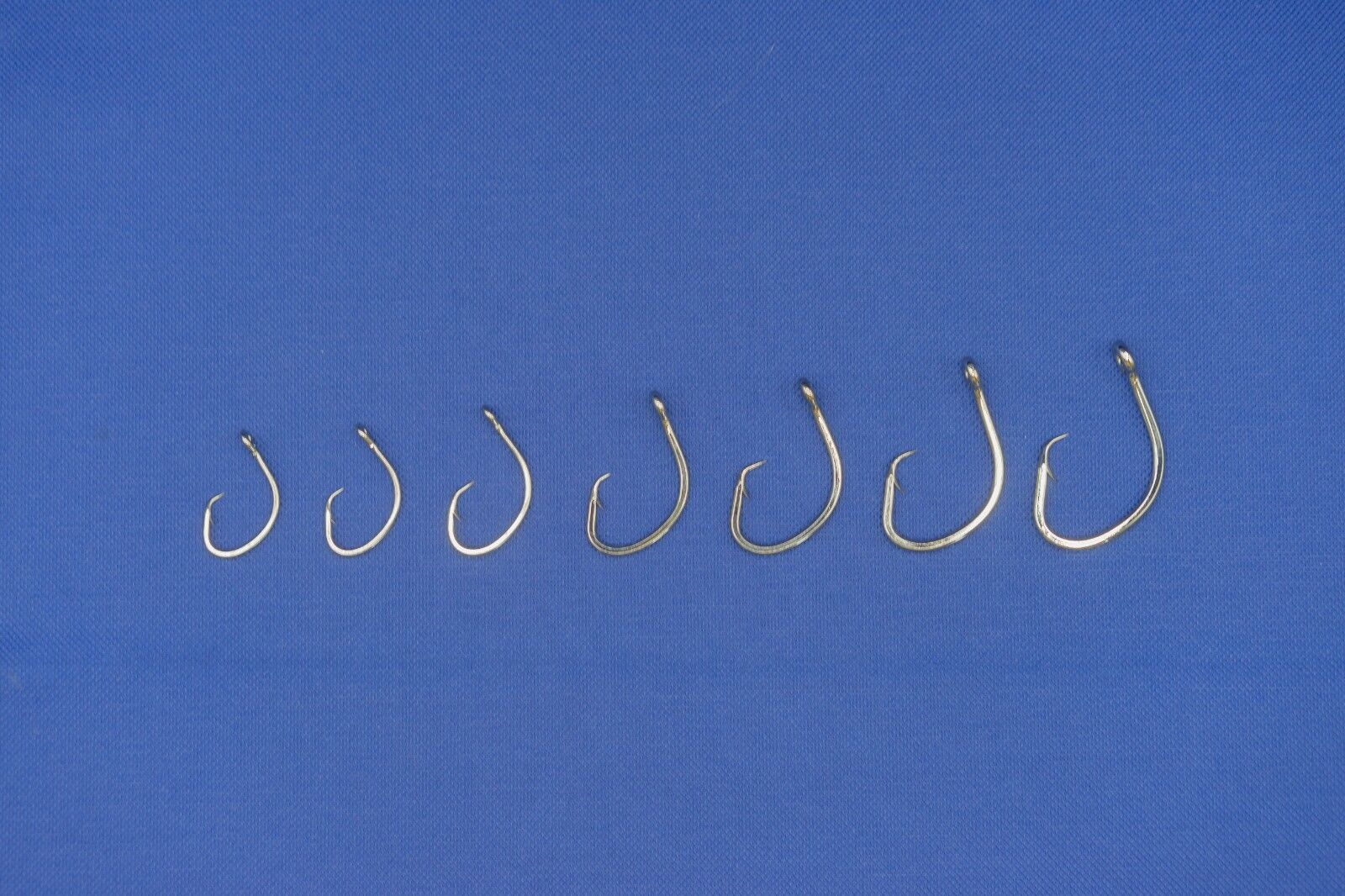 High-Quality Circle Fishing Hooks: 1/0 - 8/0, Inline/Offset
