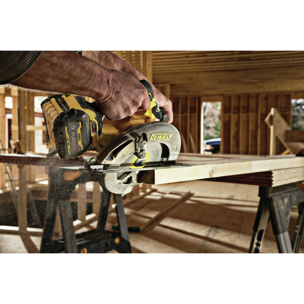 DEWALT 60V MAX Flexvolt 7-1/4" Circular Saw