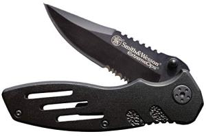Smith & Wesson Extreme Ops Serrated Folding Knife