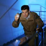 Solar Hand Crank Flashlight with Carabiner - 4 Pack