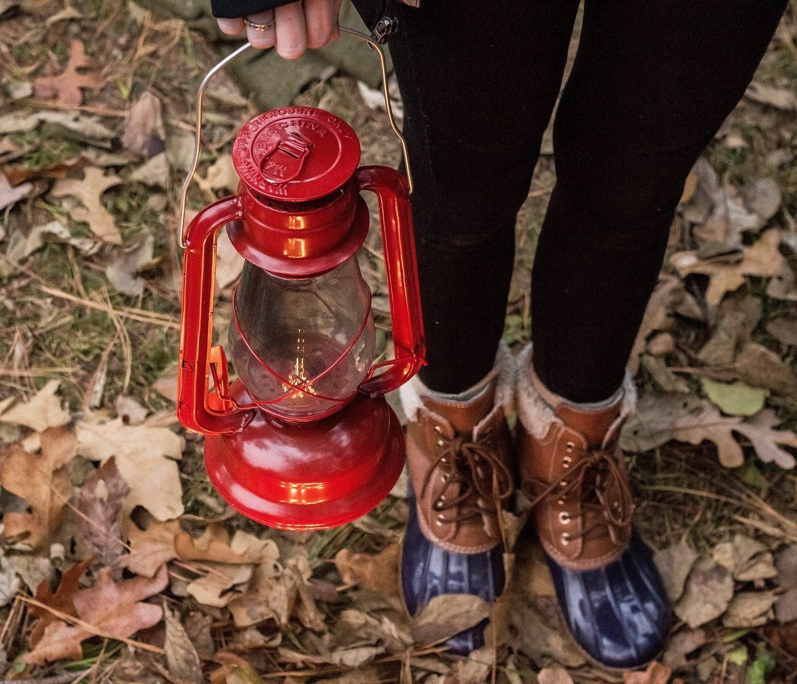 Stansport 12-Inch Hurricane Oil Lantern - Red