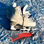 Lasuroa Double-Sided Ice Skate Sharpener - Red