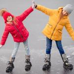 Poen 4 Pairs Toddler Ice Skates, Kids Adjustable Double Runner Ice Skates with Hook and Loop Fastener Straps, Black Toddler Skating Shoes Double Blade for Winter Kids Training Shoes Beginner Youth