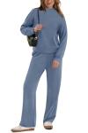 Stylish Women's Travel Tracksuit Set in Blue