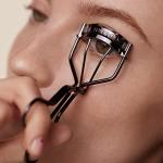 Shiseido Eyelash Curler for Perfectly Curled Lashes