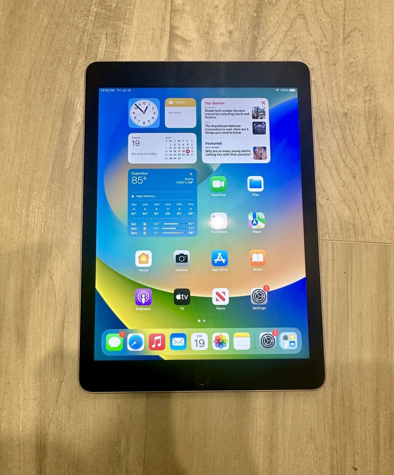 Apple iPad Pro 9.7, Wi-Fi, 32GB, Gray